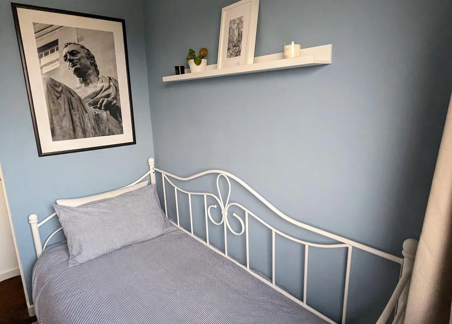 Single Room With Castle View Edinburgh 0*,  United Kingdom